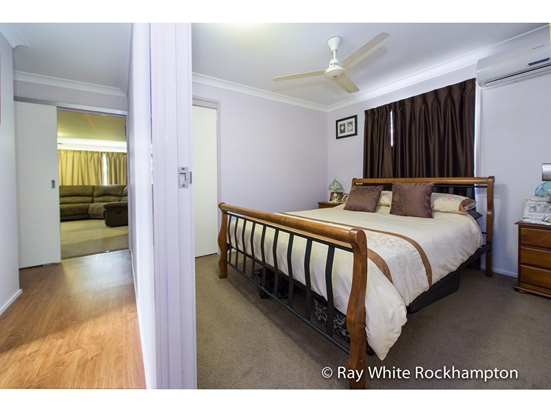 50 Wackford Street, Park Avenue QLD 4701