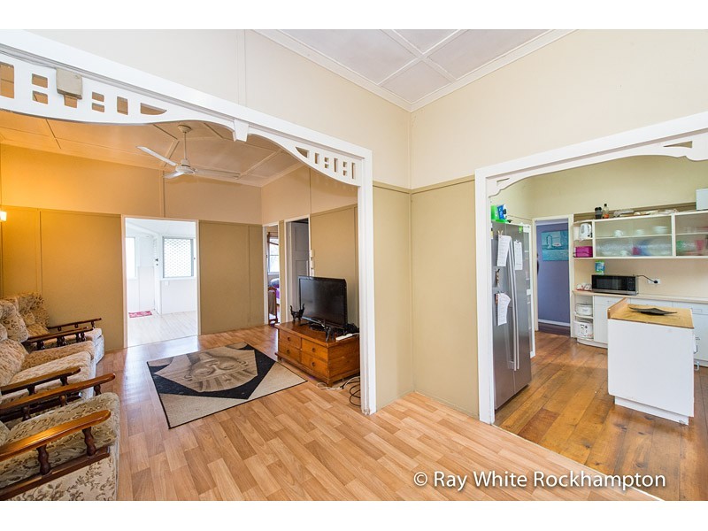 14 Tomkins Street, Berserker QLD 4701