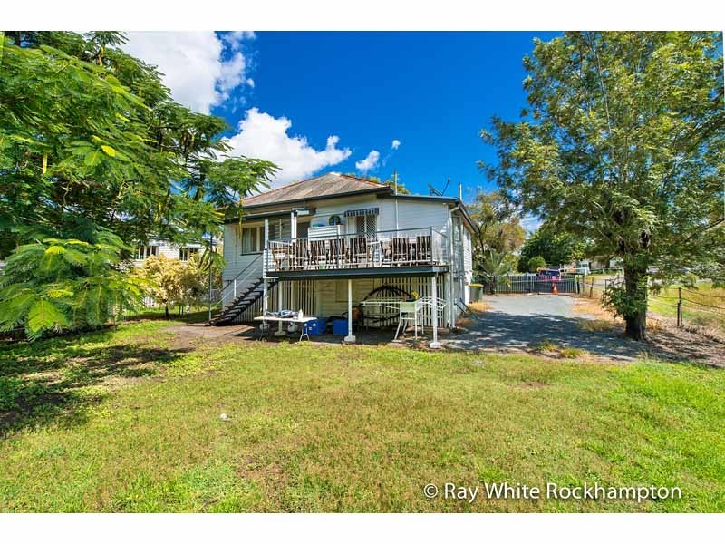 14 Tomkins Street, Berserker QLD 4701