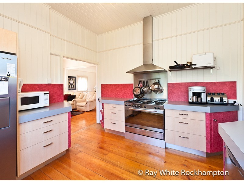 73 Albert Street, The Range QLD 4700