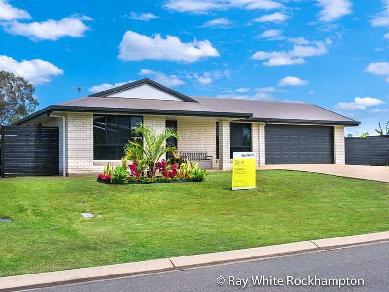 8 Sandy’s Place, Kawana QLD 4701