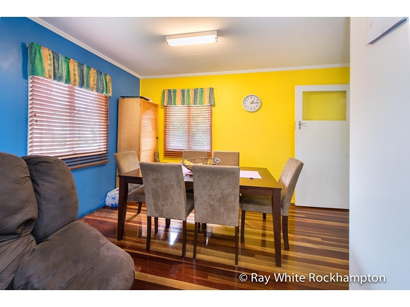 13 Davidson Street, Park Avenue QLD 4701