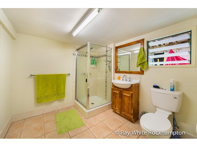 13 Davidson Street, Park Avenue QLD 4701