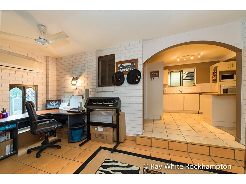 290 Ford Street, Berserker QLD 4701