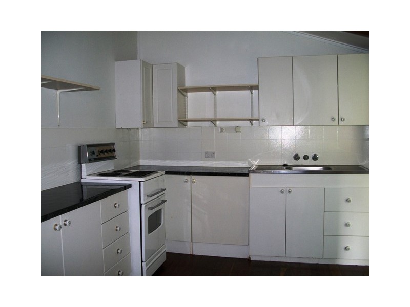 9 Lucas Street, Berserker QLD 4701