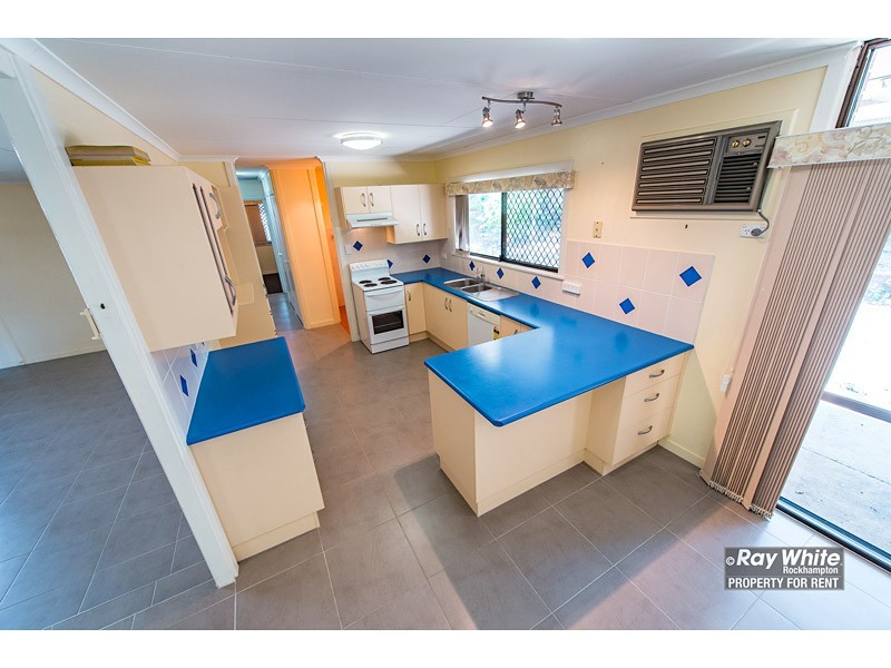 15 Brosnan Crescent, Parkhurst QLD 4702