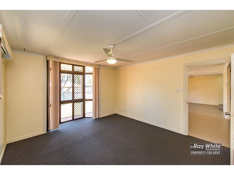 15 Brosnan Crescent, Parkhurst QLD 4702