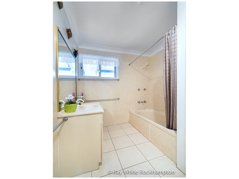 66 Twigg Street, Park Avenue QLD 4701