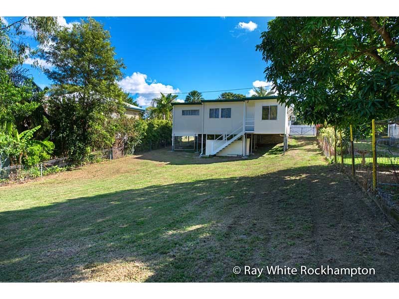 128 Connor Street, Koongal QLD 4701