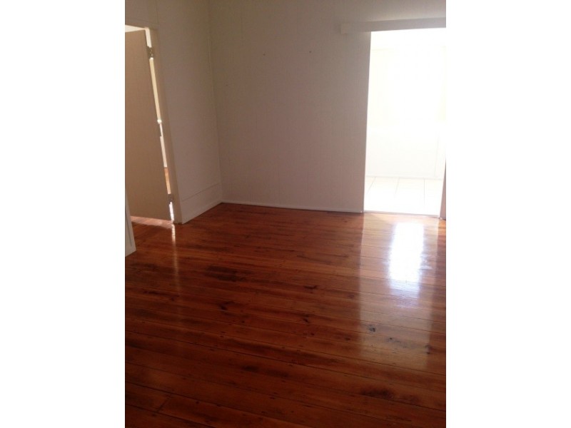 23 Ellis Street, Berserker QLD 4701