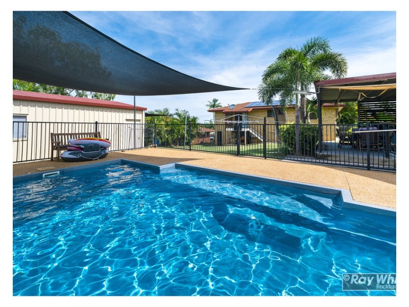 15 Sunrise Crescent, Gracemere QLD 4702