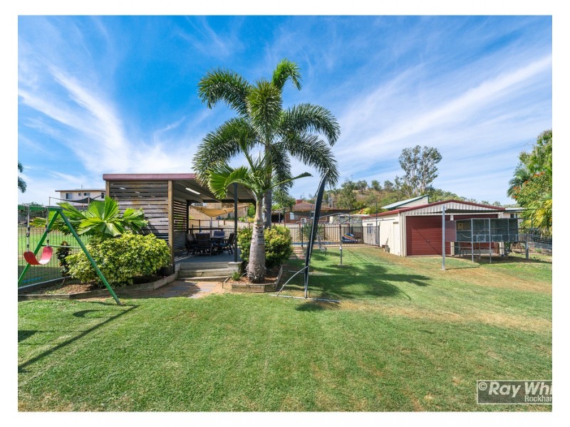 15 Sunrise Crescent, Gracemere QLD 4702