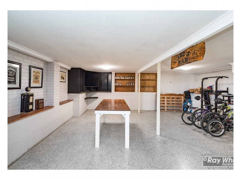 15 Sunrise Crescent, Gracemere QLD 4702