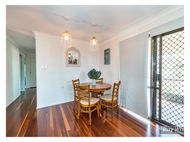 15 Sunrise Crescent, Gracemere QLD 4702