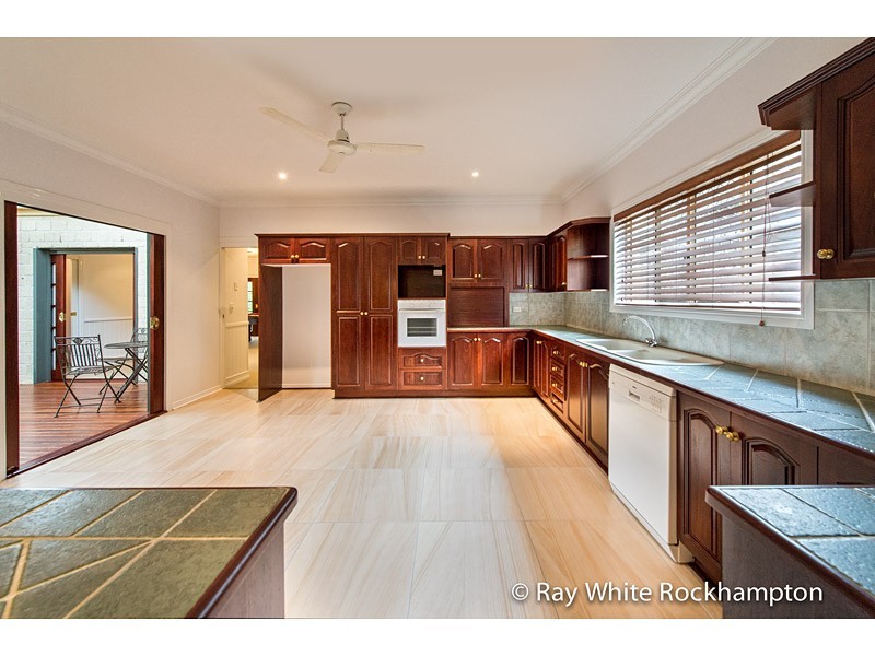 33 Archerview Terrace, Frenchville QLD 4701