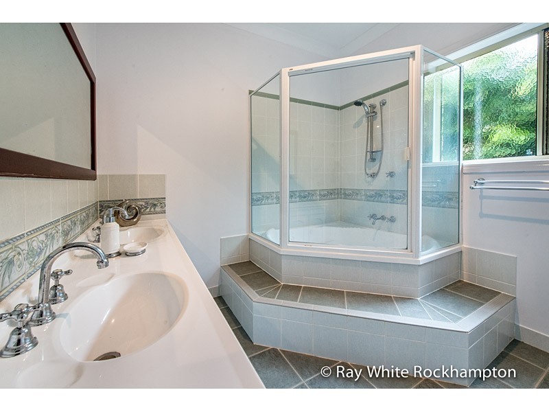 33 Archerview Terrace, Frenchville QLD 4701