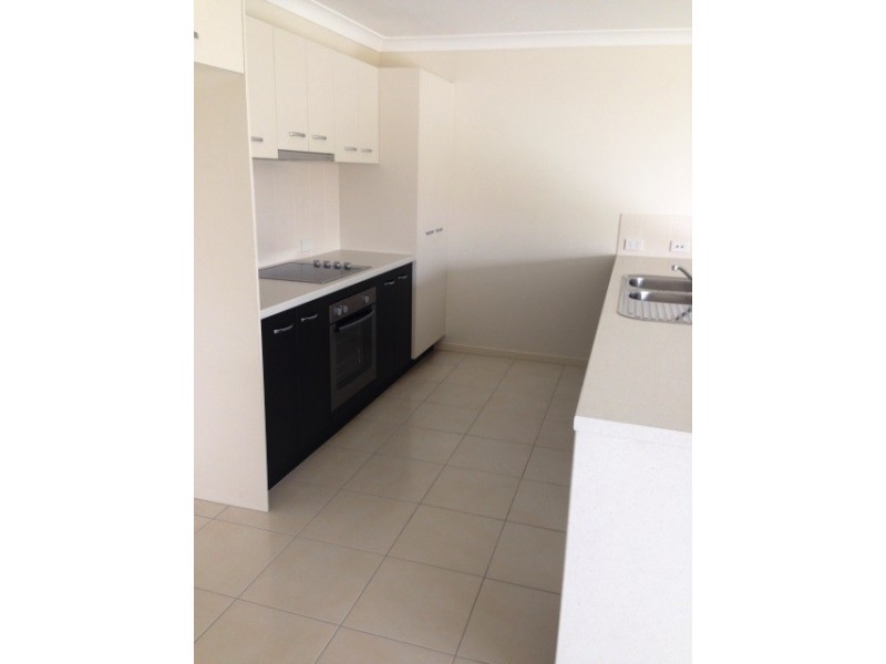 27 Govind Court, Gracemere QLD 4702