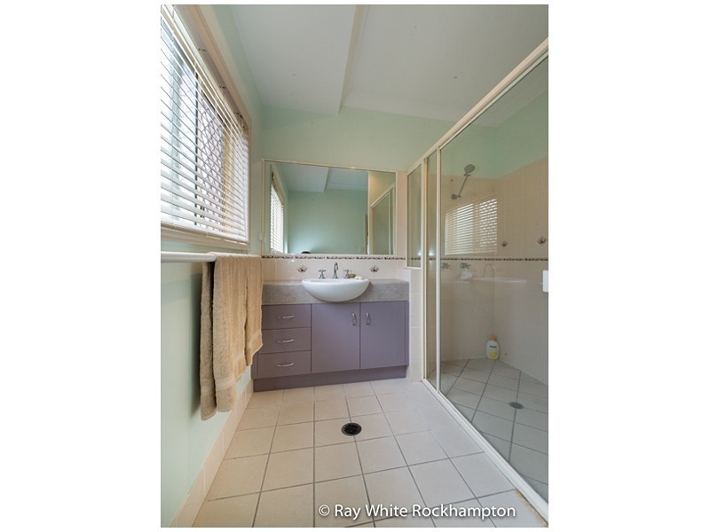 72 Sturt Drive, Glenlee QLD 4711