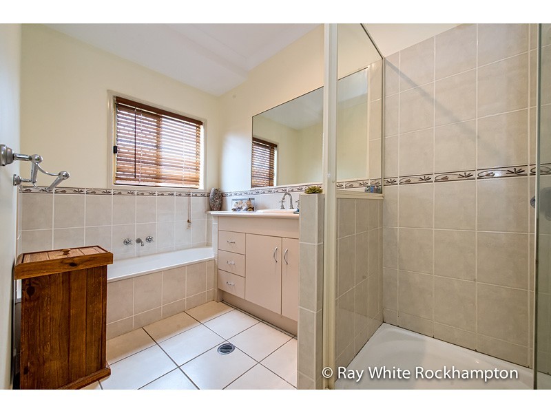 72 Sturt Drive, Glenlee QLD 4711