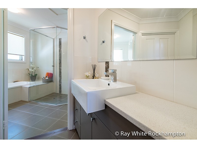 4 Jordon Close, Frenchville QLD 4701