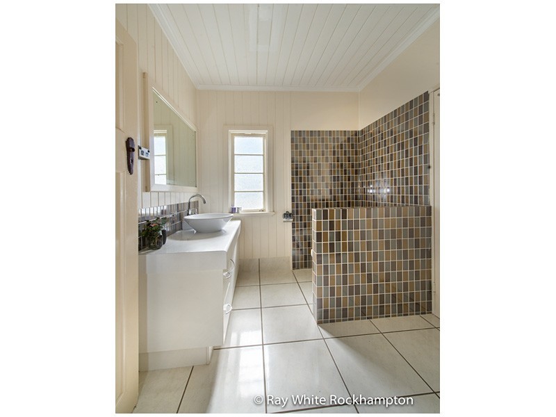 218 Agnes Street, The Range QLD 4700