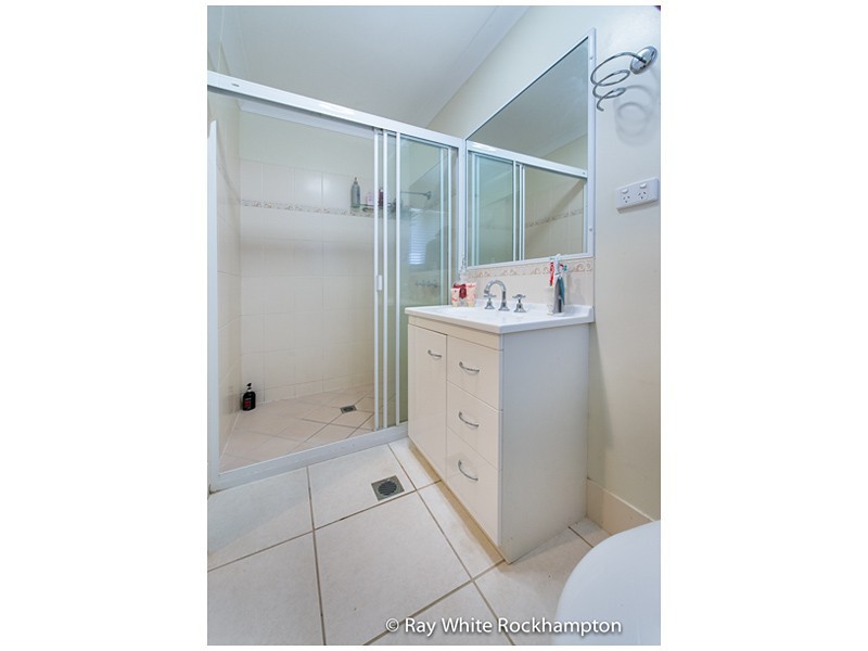 4 Constantia Crescent, Frenchville QLD 4701