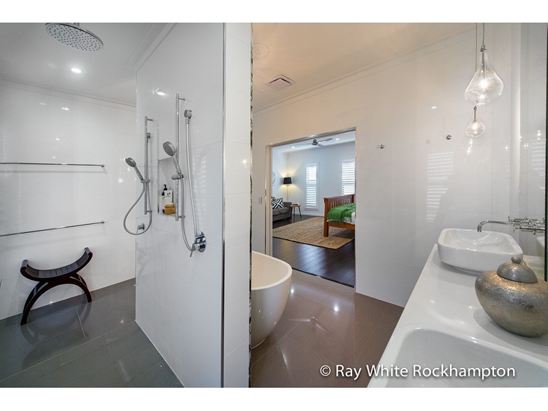 44 Stirling Drive, Rockyview QLD 4701