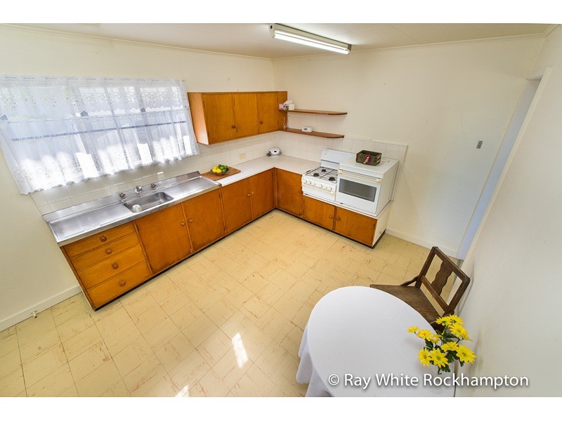 12 Agnes Street, The Range QLD 4700