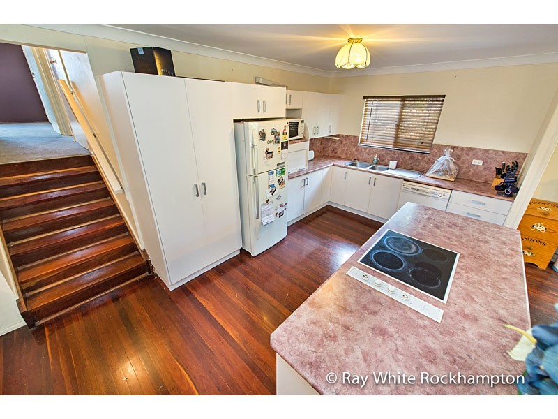 13 Barker Street, Kawana QLD 4701