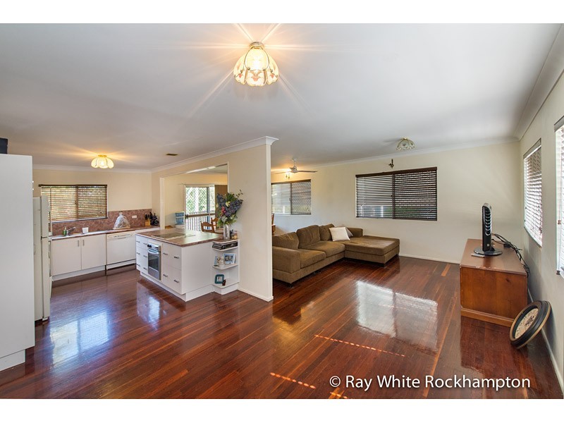 13 Barker Street, Kawana QLD 4701