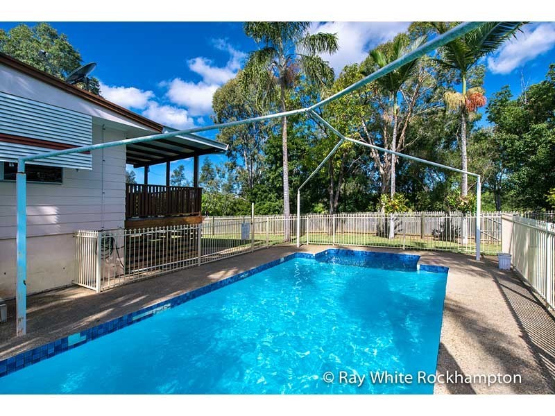13 Barker Street, Kawana QLD 4701