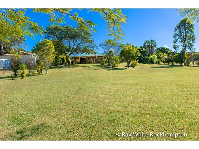 119-121 Angela Road, Rockyview QLD 4701