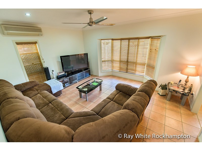 119-121 Angela Road, Rockyview QLD 4701