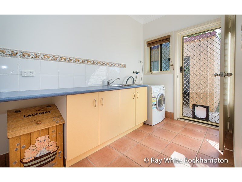 119-121 Angela Road, Rockyview QLD 4701