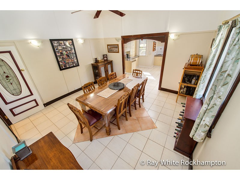 389 Rhodes Street, Koongal QLD 4701