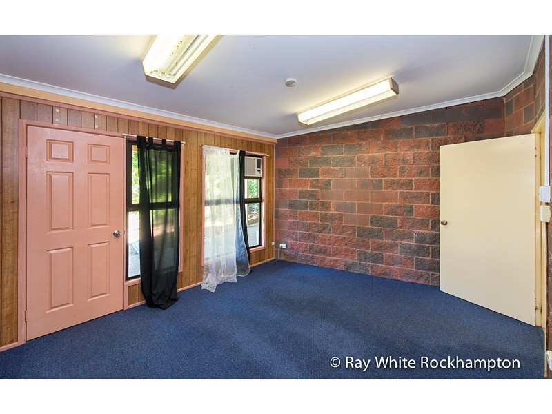 184 Julie Anne Drive, Glendale QLD 4711