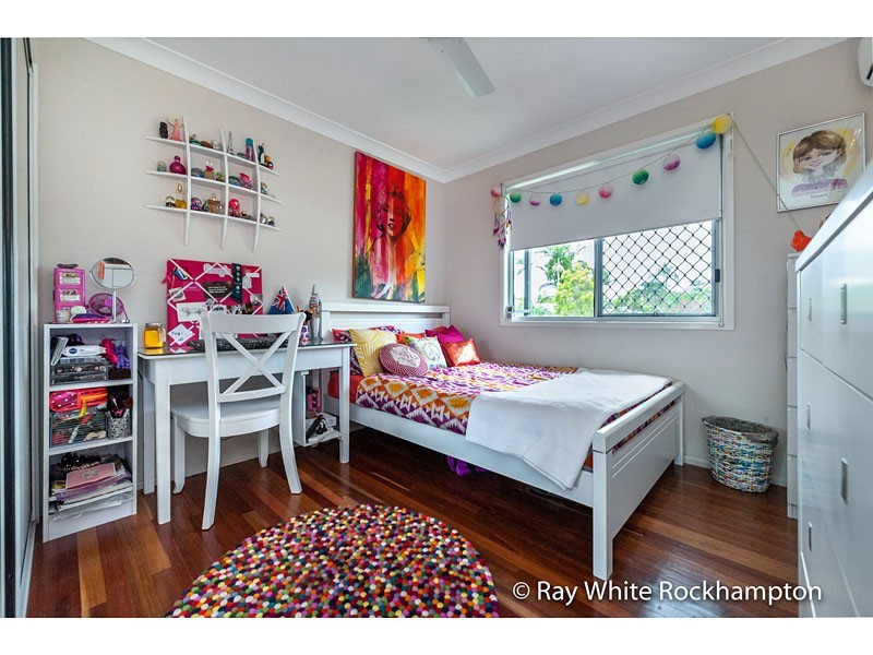 8 Schwarten Street, Kawana QLD 4701