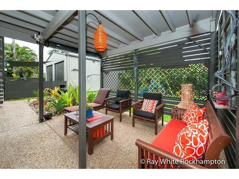 8 Schwarten Street, Kawana QLD 4701