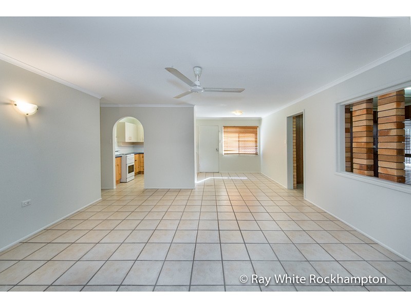 127 Pierce Street, Koongal QLD 4701