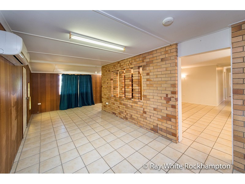 127 Pierce Street, Koongal QLD 4701