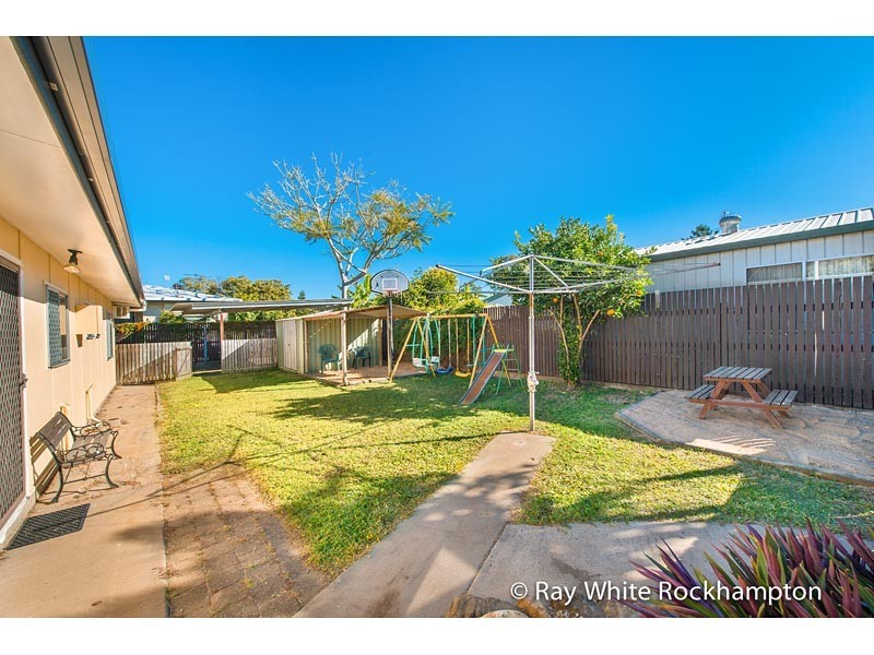 127 Pierce Street, Koongal QLD 4701