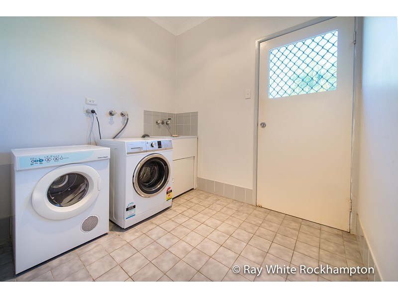 10 Rees Jones Close, Frenchville QLD 4701