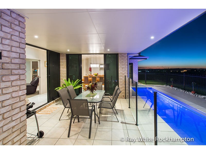 1 Connemara Drive, Kawana QLD 4701