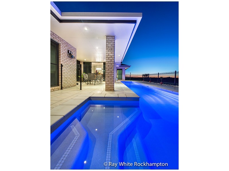 1 Connemara Drive, Kawana QLD 4701