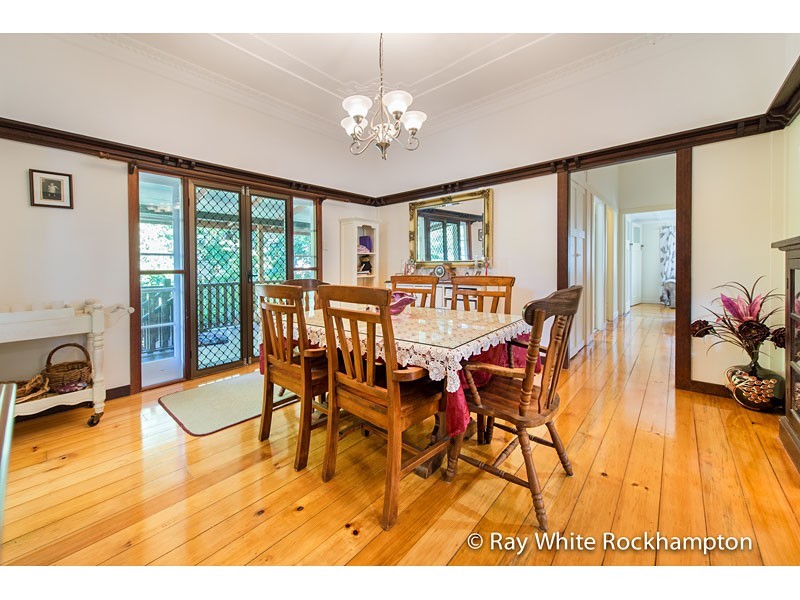 7 Penlington Street, The Range QLD 4700