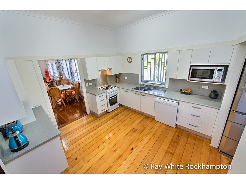 7 Penlington Street, The Range QLD 4700