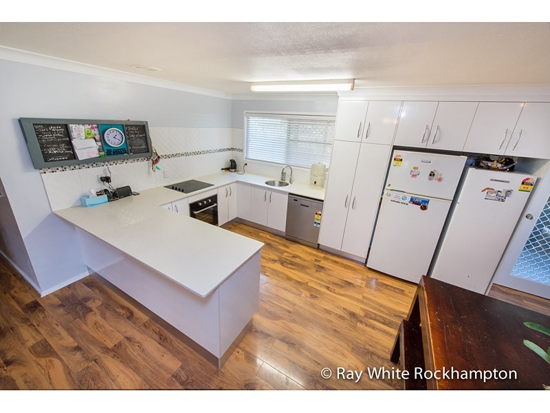 1 Buxton Drive, Gracemere QLD 4702