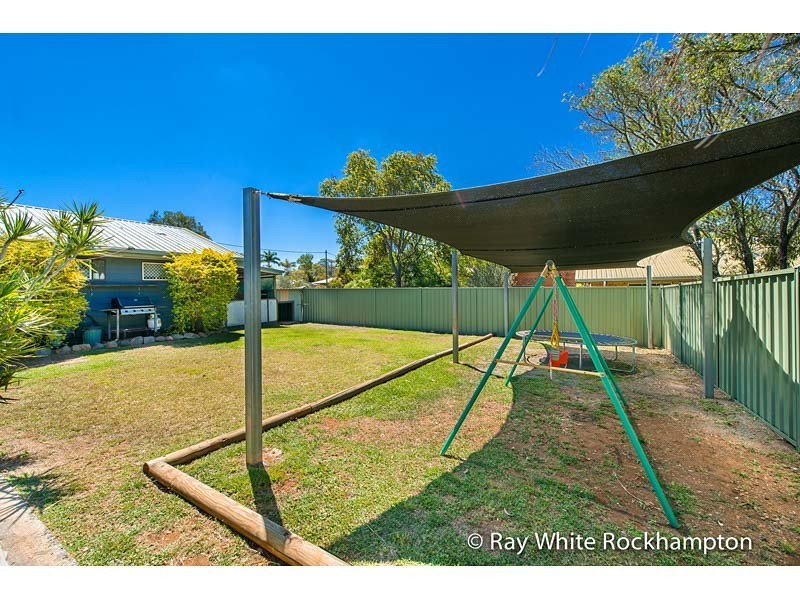 1 Buxton Drive, Gracemere QLD 4702