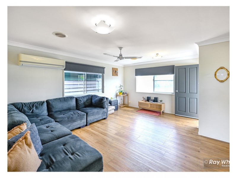112 Stenlake Avenue, Kawana QLD 4701
