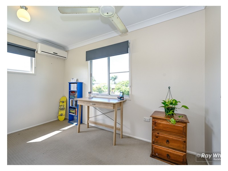 112 Stenlake Avenue, Kawana QLD 4701